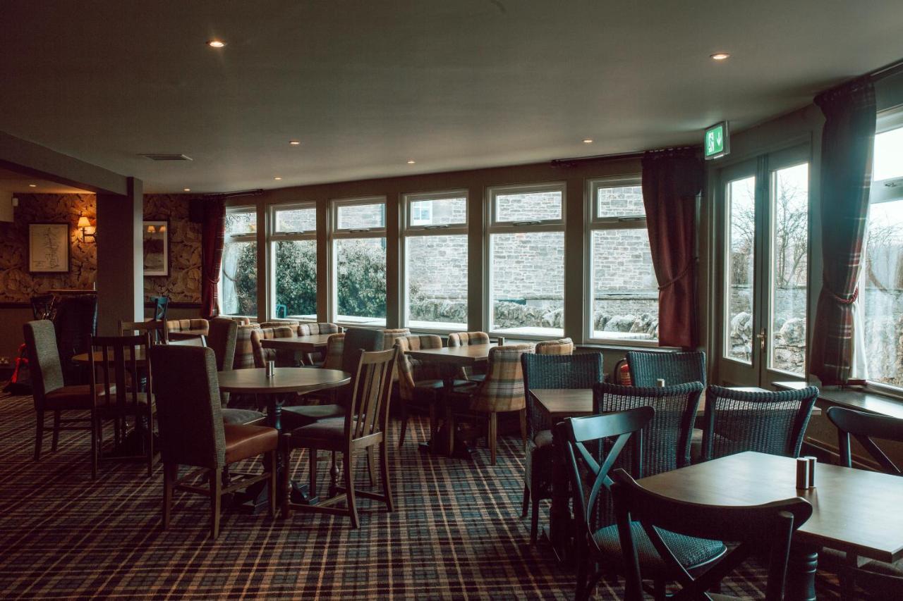 The Wheatsheaf Hotel Корбридж Екстериор снимка